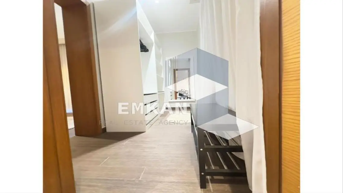 -6 West - Premium Residential Unit