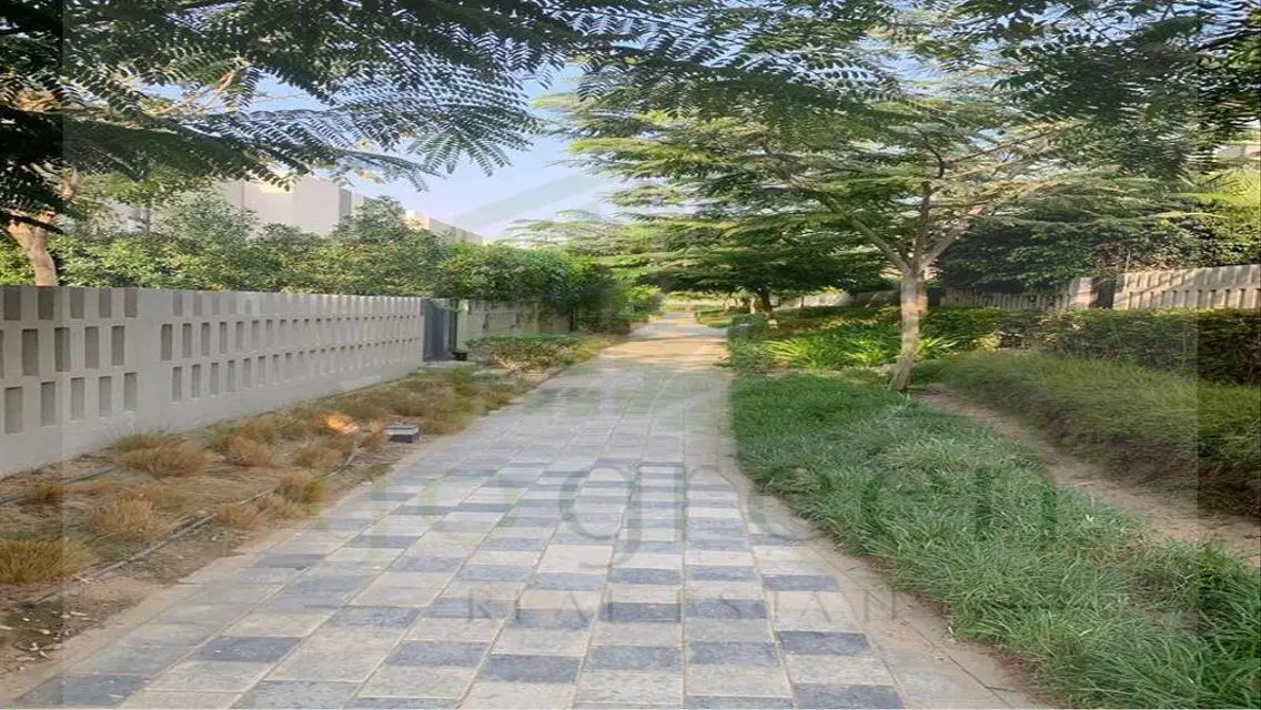 فيلا فاخرة للإيجار مع مسبح خاص وحديقة خاصة