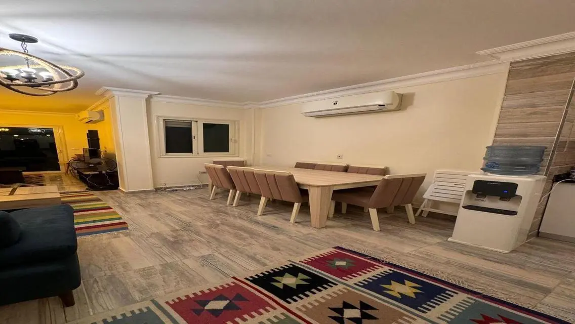 Luxurious Apartment for Rent with Spacious Area