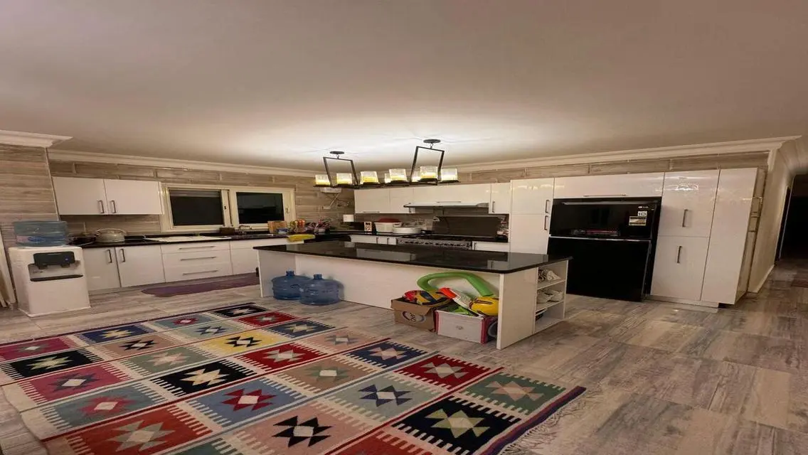 Luxurious Apartment for Rent with Spacious Area