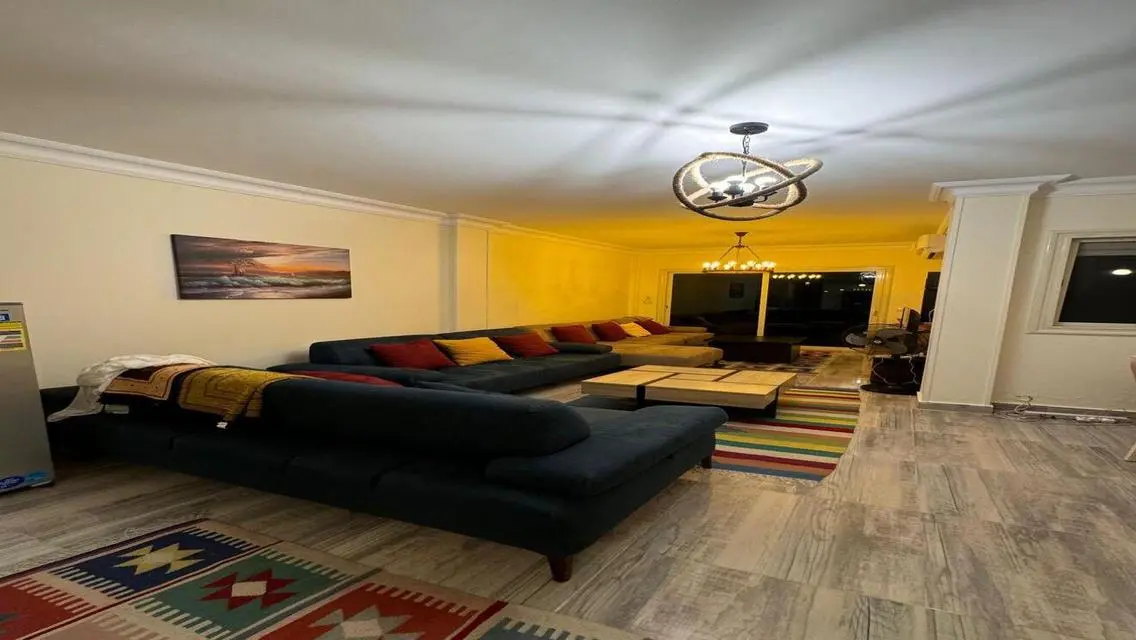 Luxurious Apartment for Rent with Spacious Area