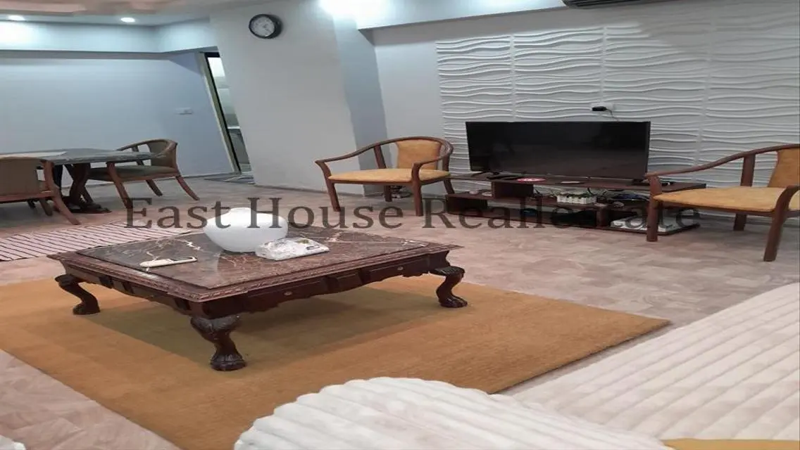 Stunning Apartment with 30000 sq. meters and Top Amenities