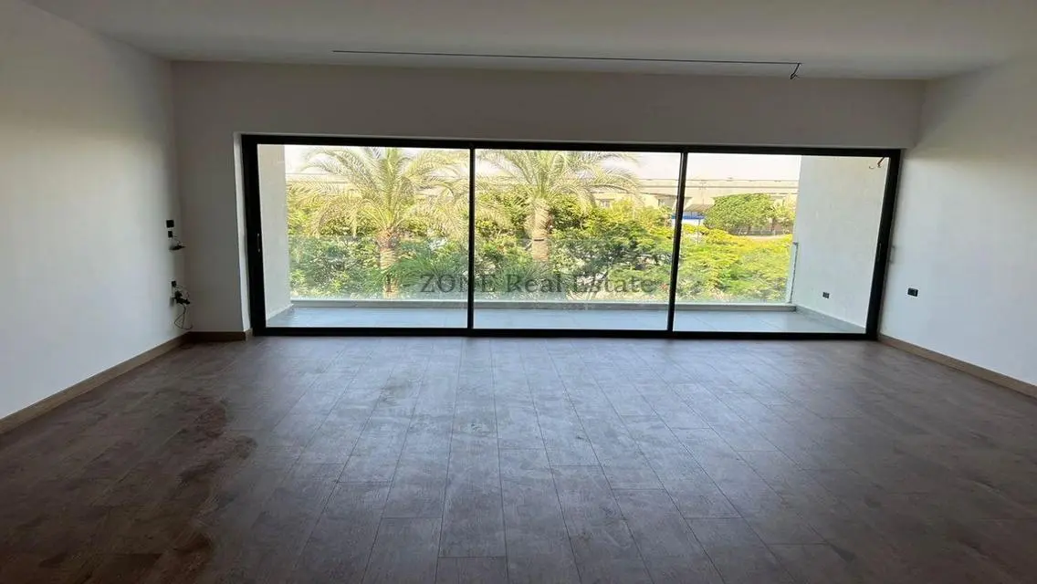 Stunning Lake View Residence - Perfect for Families