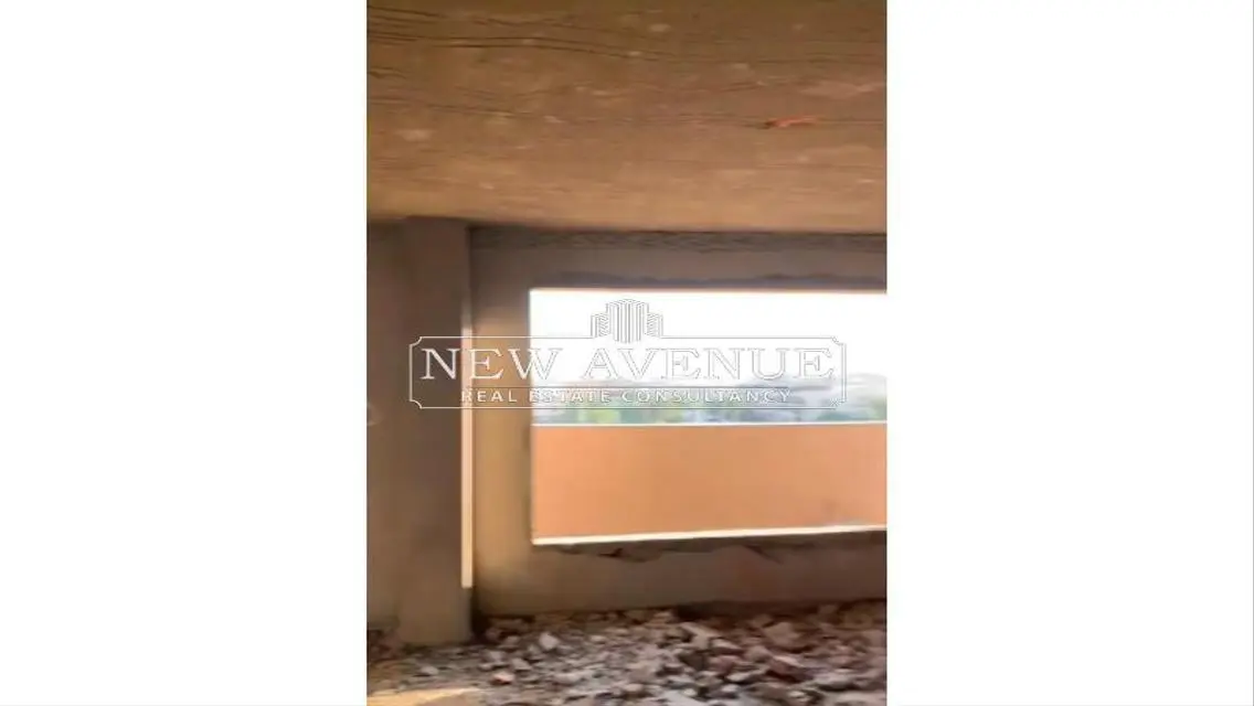 شقة فاخرة بشرفة وحارس أمن