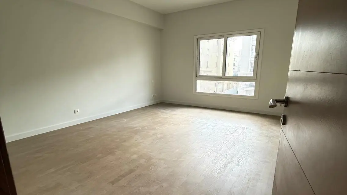 Luxury Apartment for Rent at EViCA