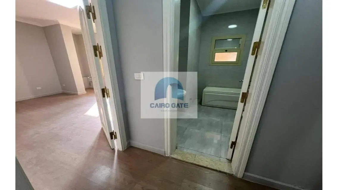 شقة فاخرة بمساحة 380 متر