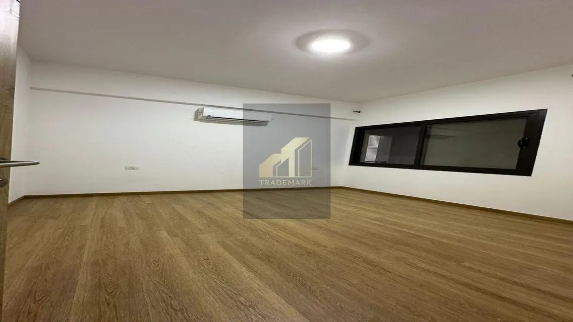 Luxury Apartment for Sale - 160 sqm - Lake View