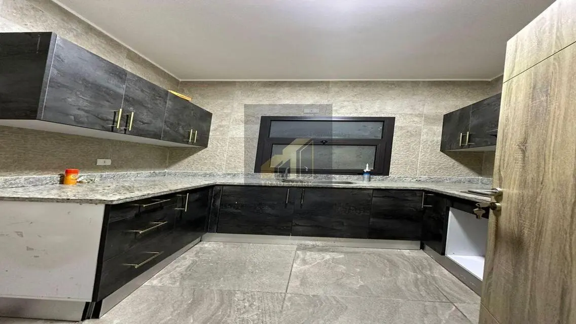 Luxury Apartment for Sale - 160 sqm - Lake View