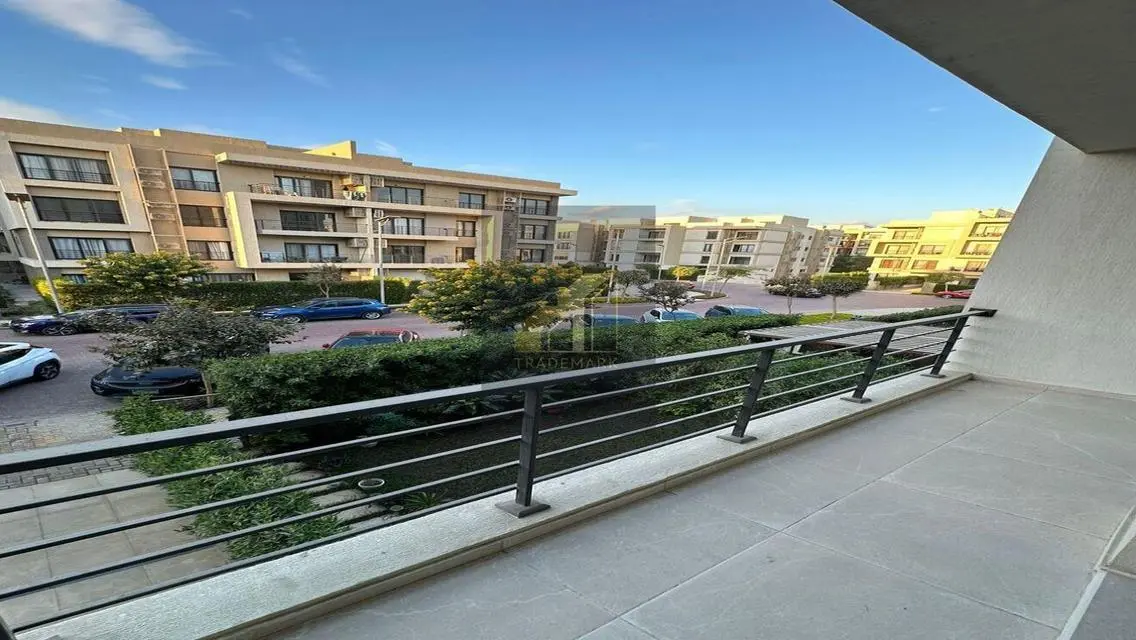 Luxury Apartment for Sale - 160 sqm - Lake View