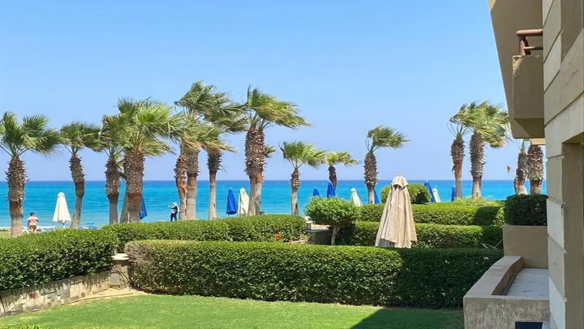 منتجع جراند أوشن - العين السخنة