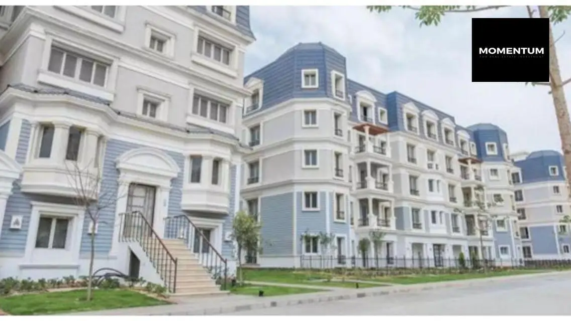 Stunning Mountain-View Apartment in Hyde Park for 120,000