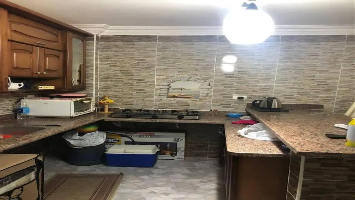 شقة فاخرة مطلة على معلم رئيسي في قلب المدينة