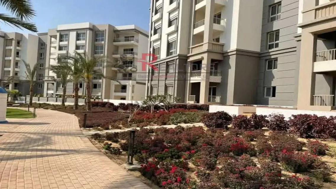 شقة فاخرة بمساحة 278 متر