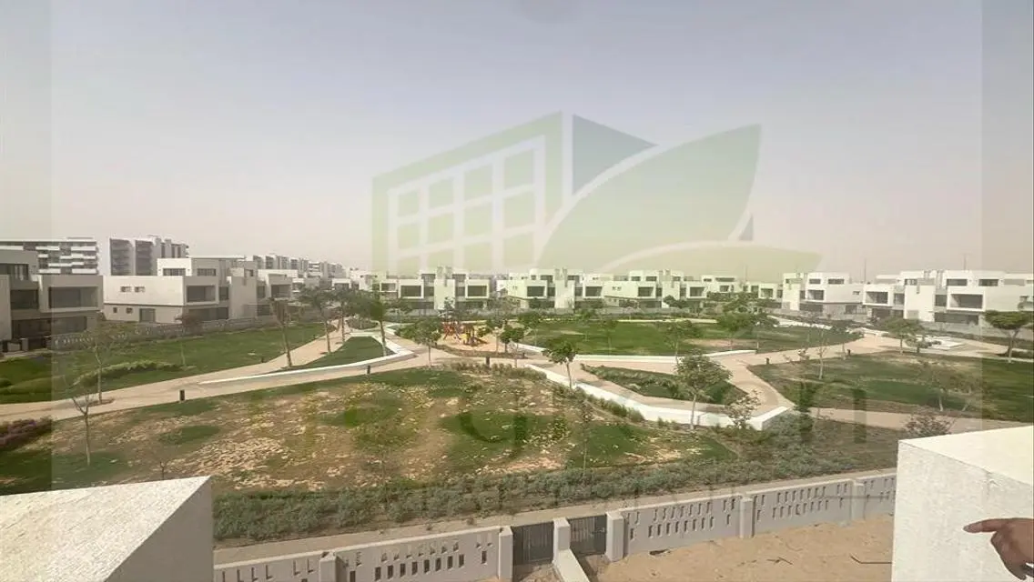 Luxury Villa for Sale with Modern Amenities and Private Garden