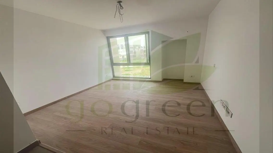 Luxury Villa for Sale with Modern Amenities and Private Garden