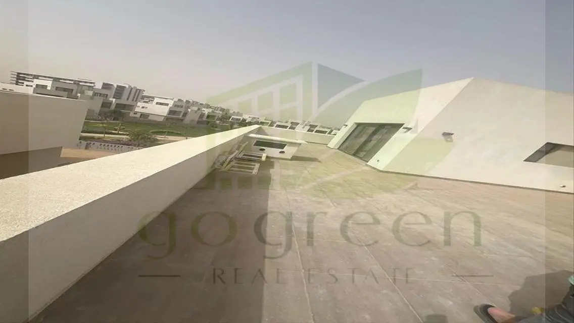 Luxury Villa for Sale with Modern Amenities and Private Garden