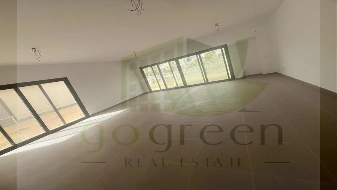 Luxury Villa for Sale with Modern Amenities and Private Garden