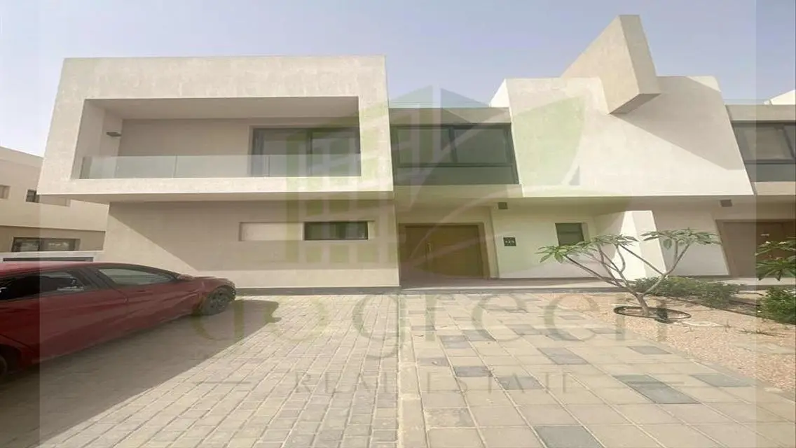 Luxury Villa for Sale with Modern Amenities and Private Garden