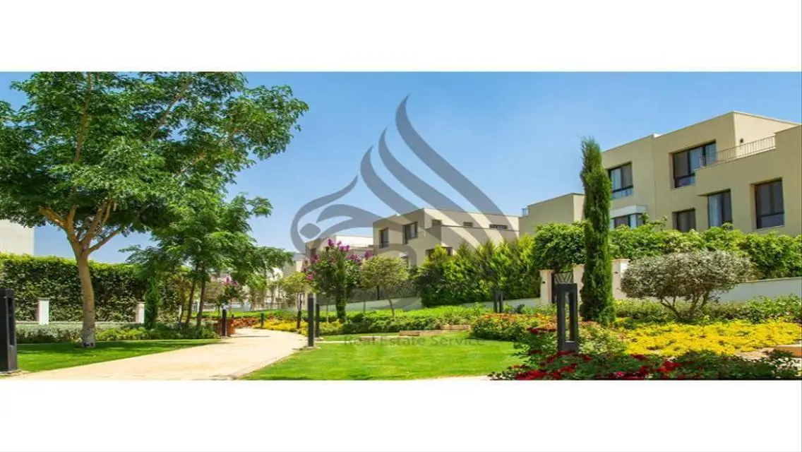 فيلا فاخرة للبيع بمساحة 400 متر