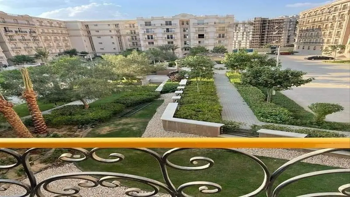 فيلا فاخرة رائعة في موقع متميز
