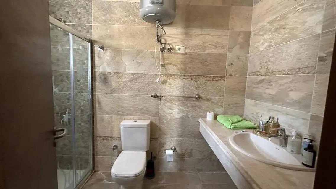 Luxury Apartment with Security Guard and Stunning View