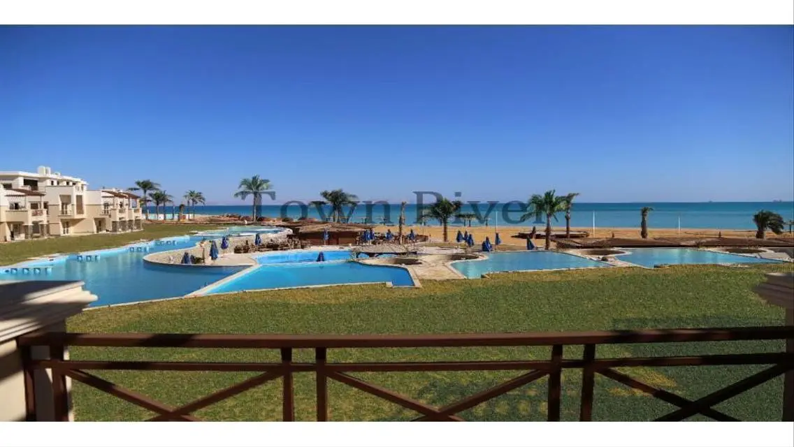 Luxury Apartment for Sale with Stunning Lake View