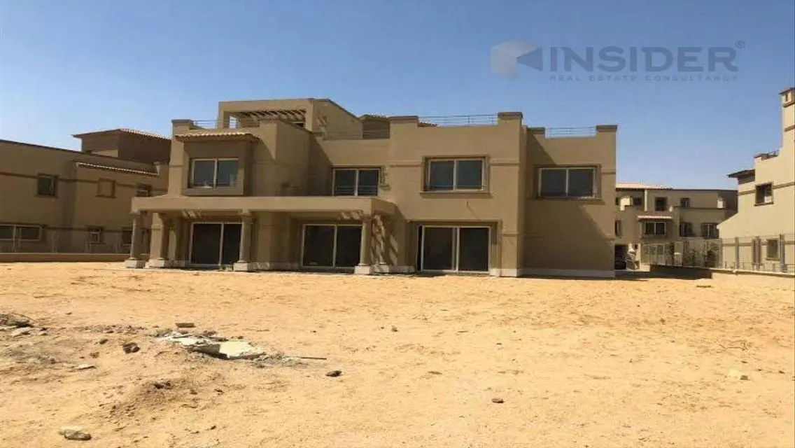 شقة فاخرة في PK1 مطلة على البحيرة