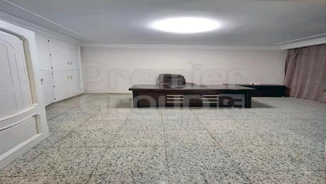 شقة فاخرة بمساحة 1000 متر² في قلب المدينة