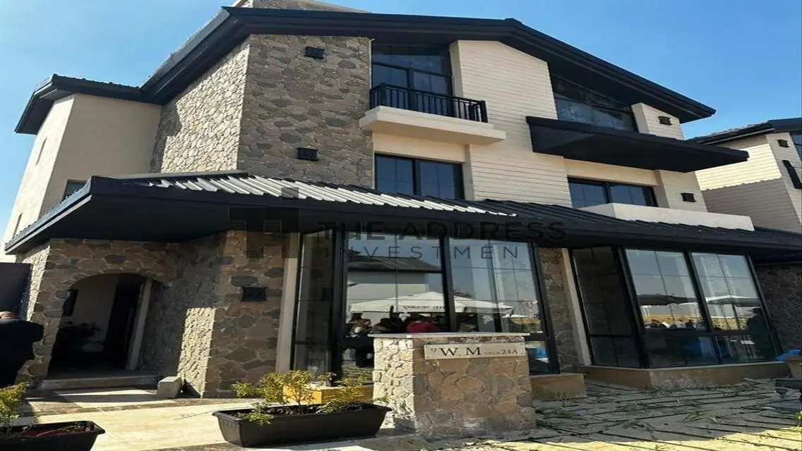 Luxury Villa for Sale with Private Garden and Pool