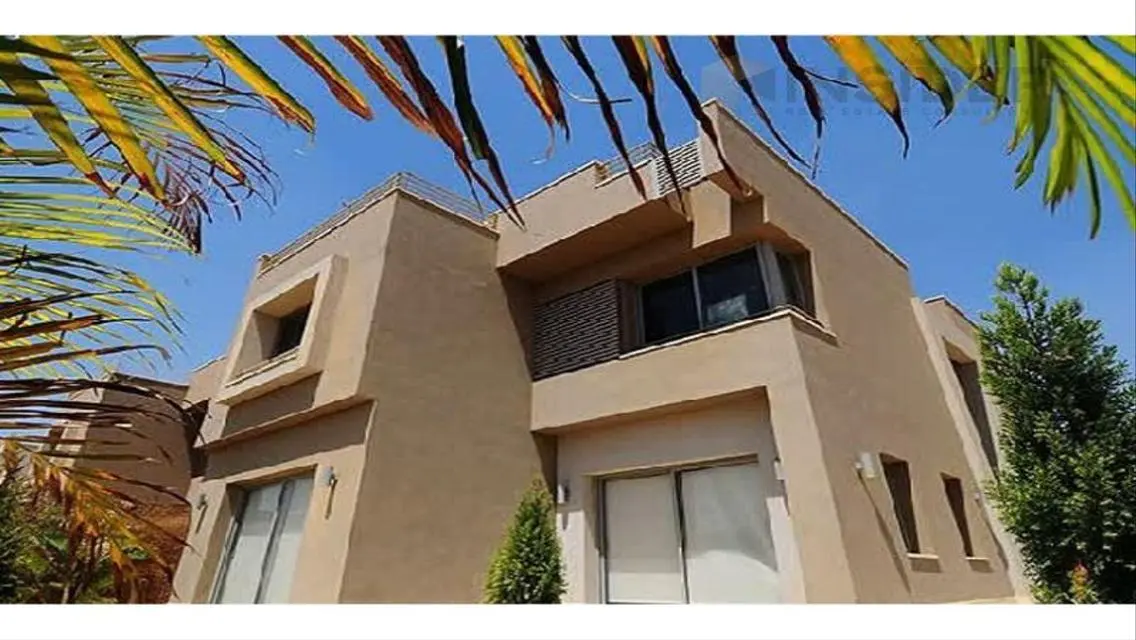 Luxurious Villa in Palm Hills with All Amenities