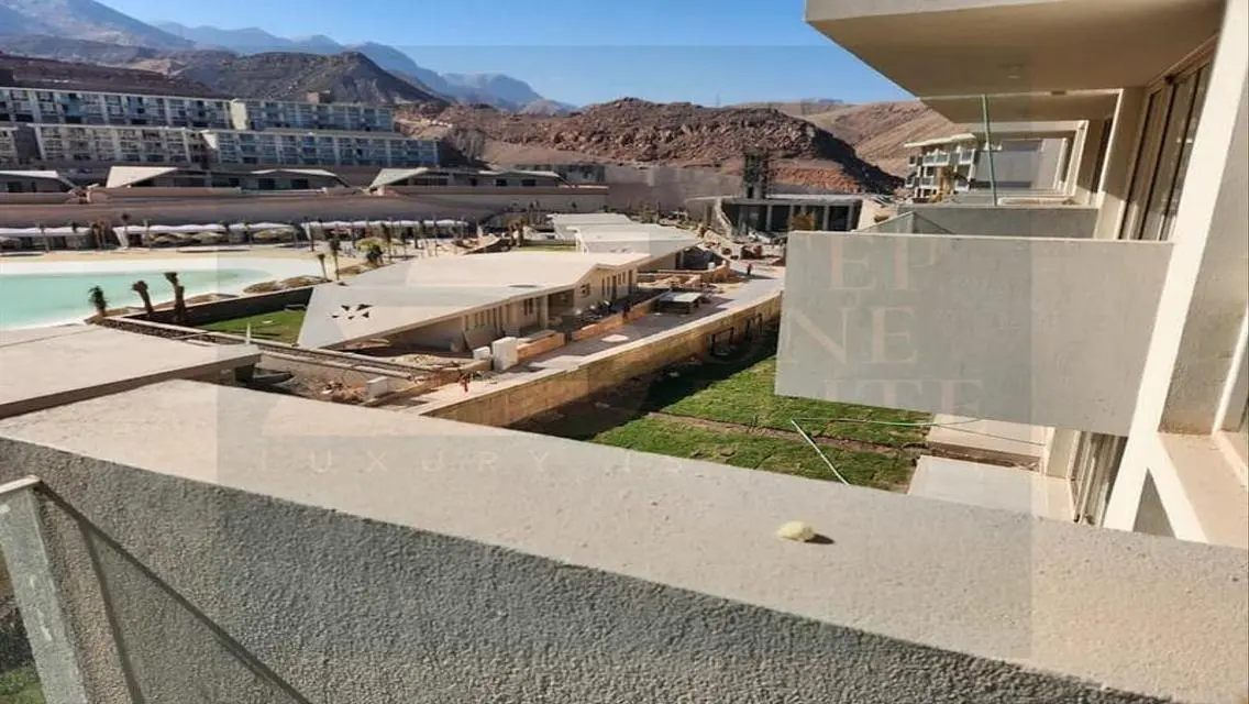Luxury Apartment Overlooking Lakes for 5,300,000 EGP