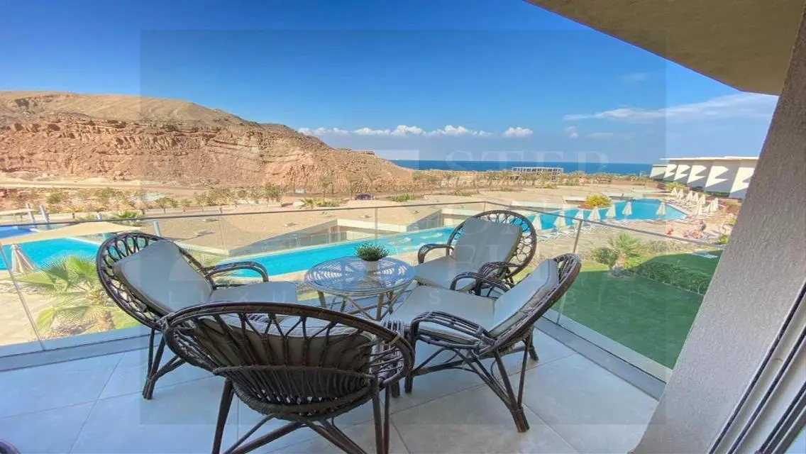 Luxury Apartment Overlooking Lakes for 5,300,000 EGP