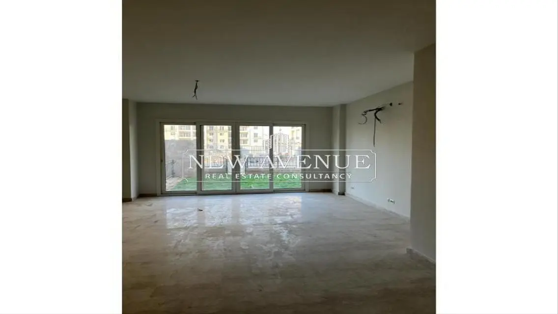 Luxury 3-Bedroom Apartment with Private Garden