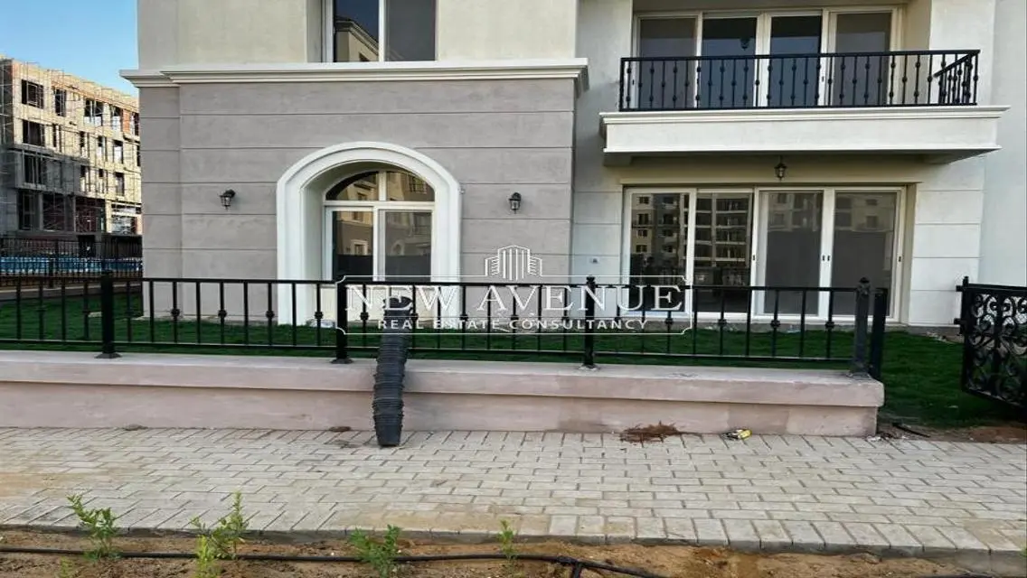 Luxury 3-Bedroom Apartment with Private Garden