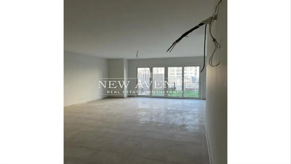 Luxury 3-Bedroom Apartment with Private Garden