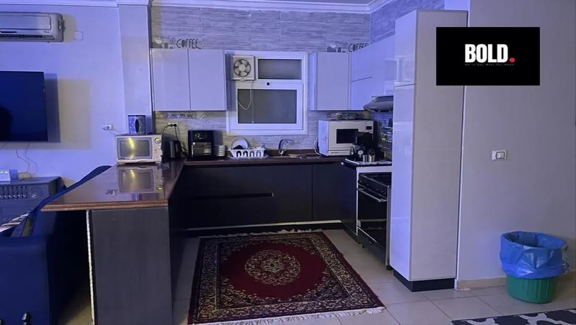 Luxurious Apartment in the Heart of the City with Private Garden