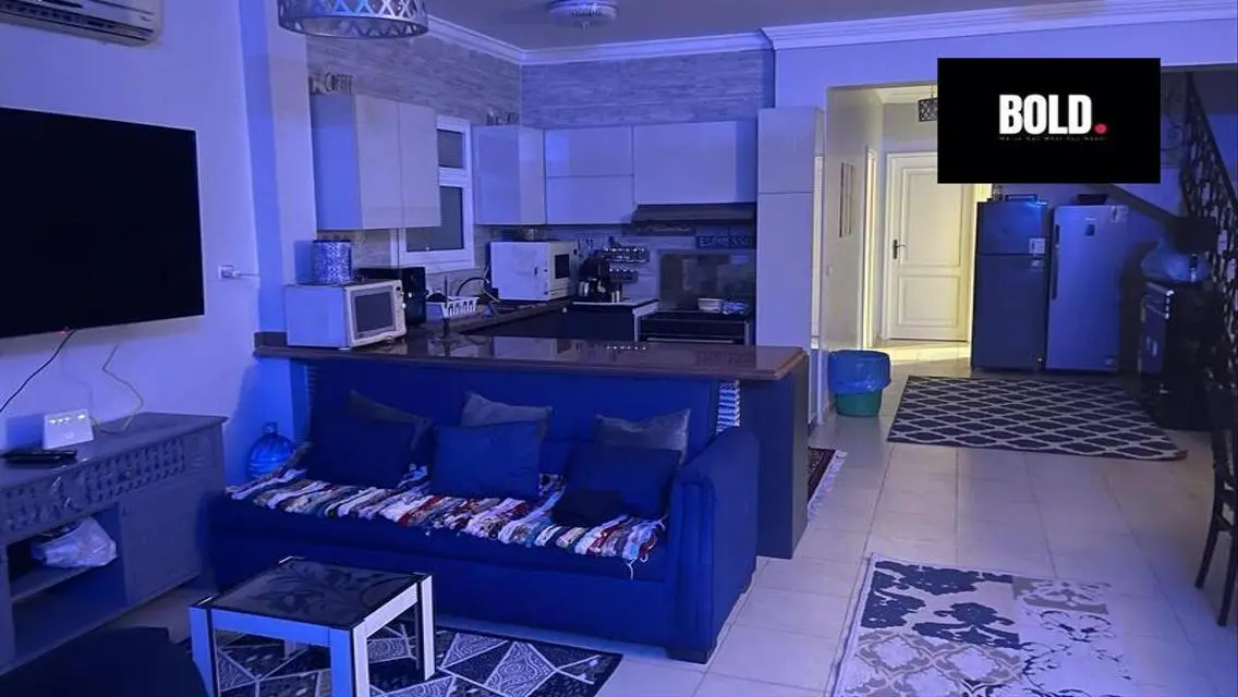 Luxurious Apartment in the Heart of the City with Private Garden