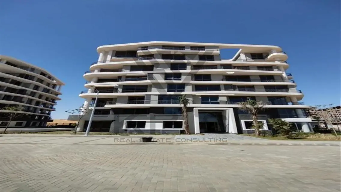 Luxurious Apartment in R7 Project