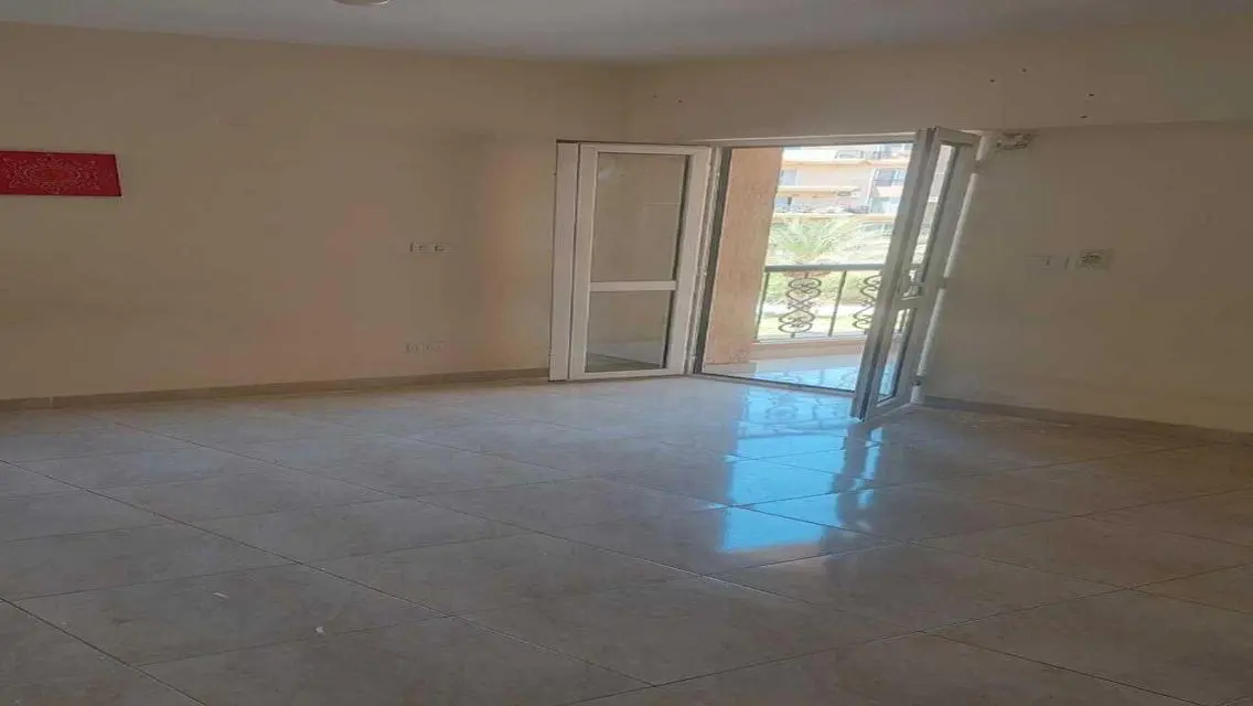 Luxurious 3 Bedroom Apartment in Prime Location
