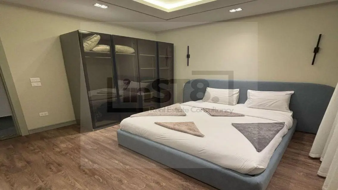 منزل فخم للبيع في ST81 بمساحة 220 متر بسعر 130000