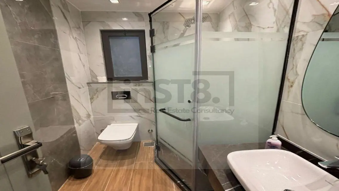 منزل فخم للبيع في ST81 بمساحة 220 متر بسعر 130000