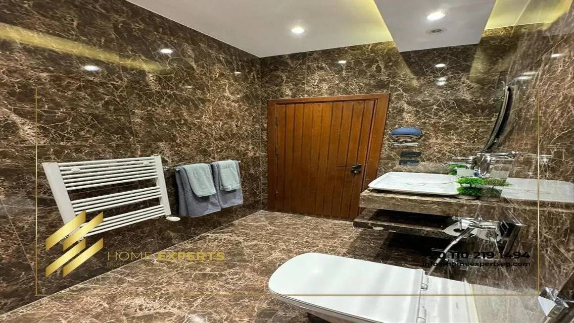 Luxury Apartment for Sale with Spacious Living Area at an Attractive Price