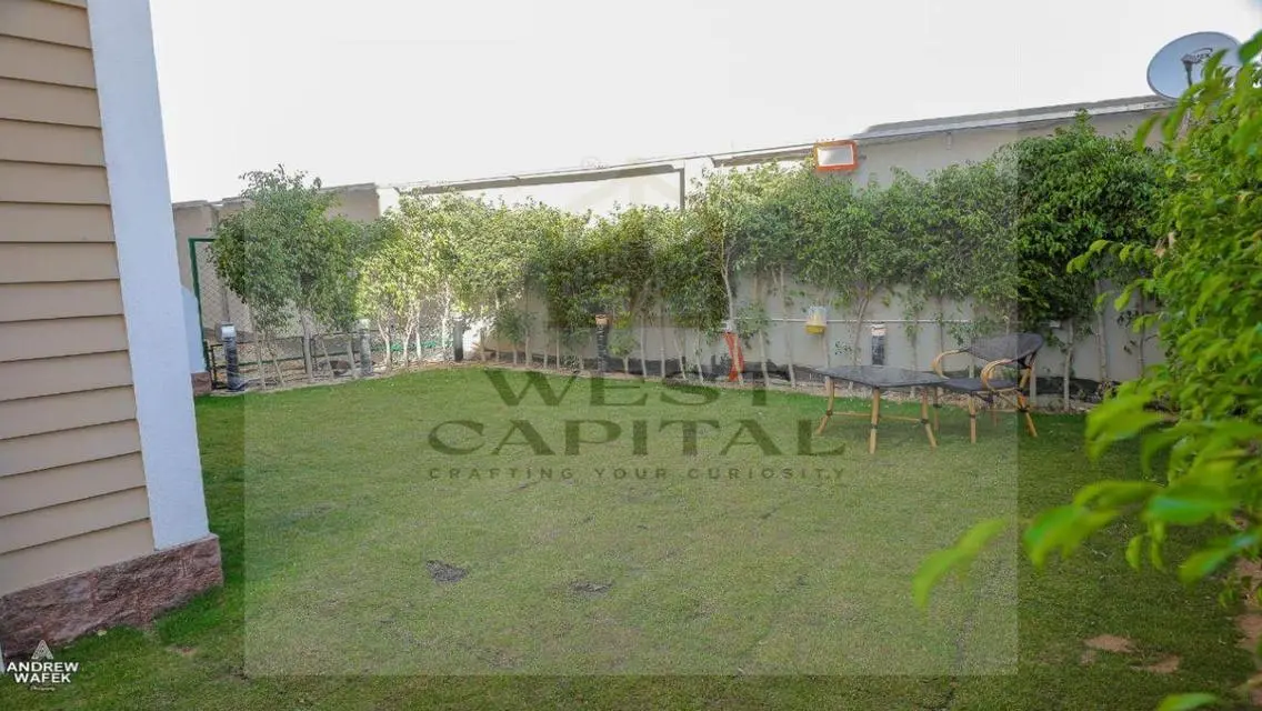 Luxury Villa for Sale with Private Garden in Prime Location