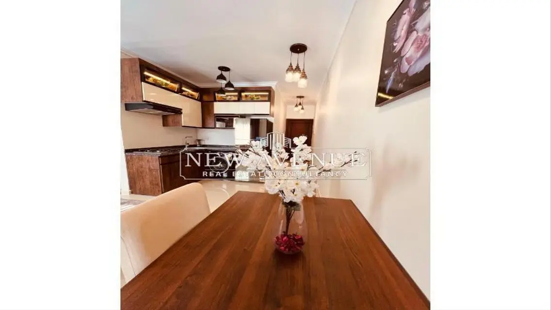 Luxury Apartment with Spacious Layout in City Center