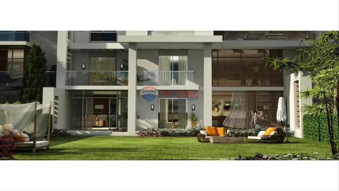 Luxury Apartment Overlooking Lakes and Major Landmark