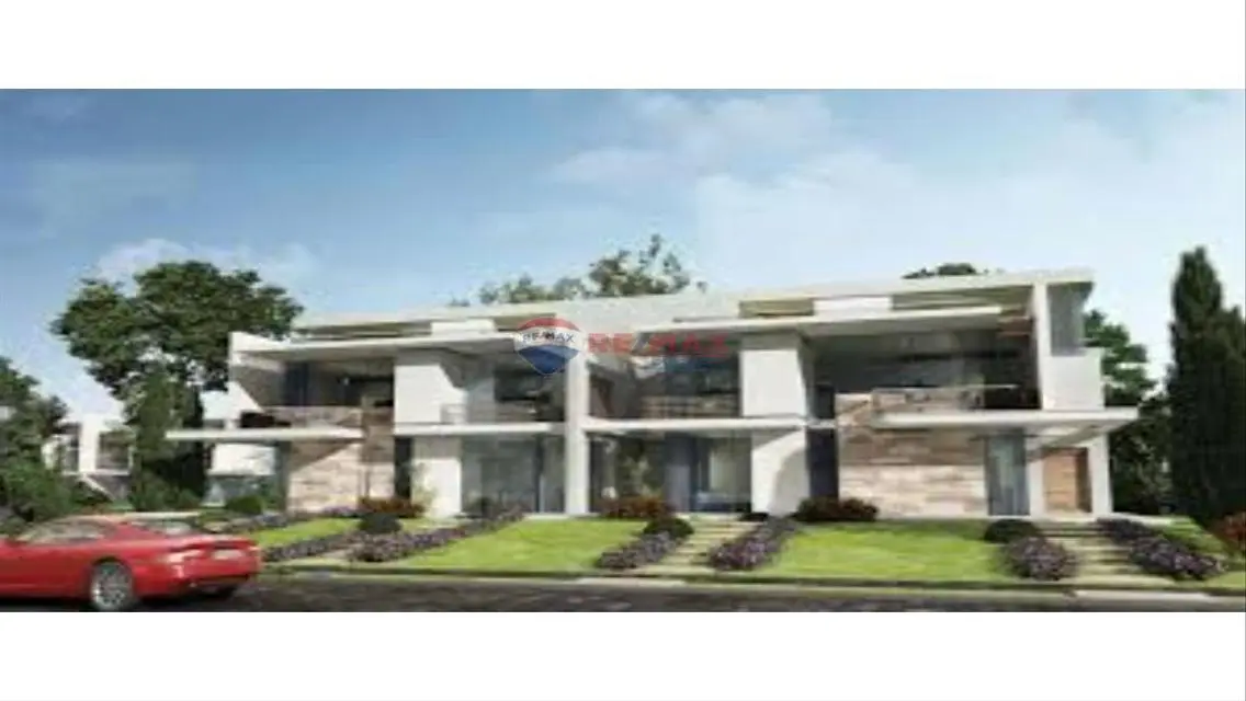 Luxury Apartment Overlooking Lakes and Major Landmark