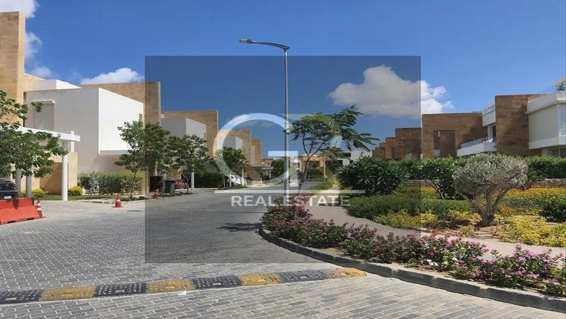 شقة فاخرة للبيع بمساحة 676 متر