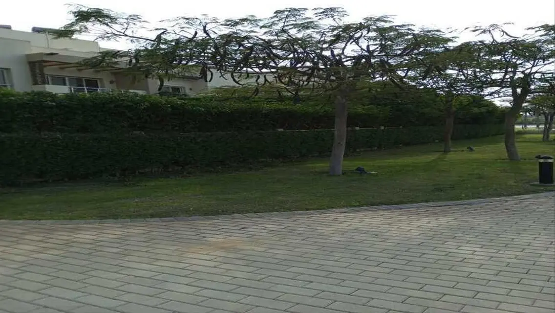 Luxury Apartment with Private Garden and Gym