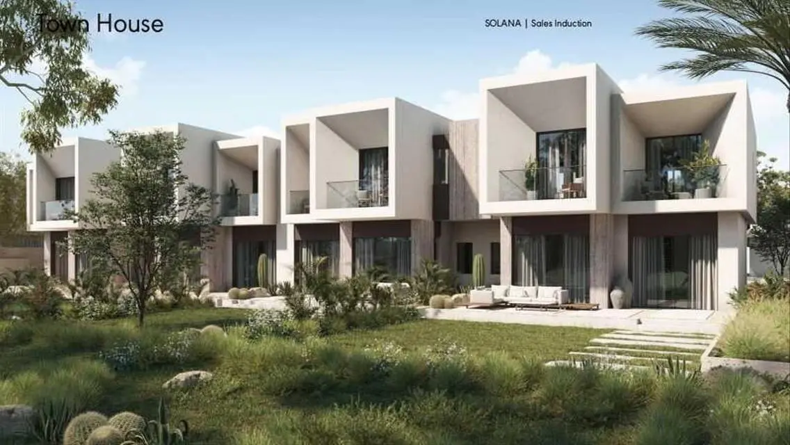 Luxurious House with Private Garden for Sale