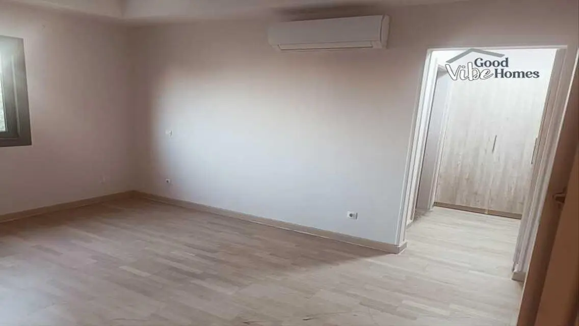 Stunning 3 Bedroom Apartment for Sale at an Attractive Price